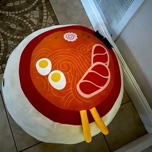Squishmsllow Raisy Ramen Jumbo great condition